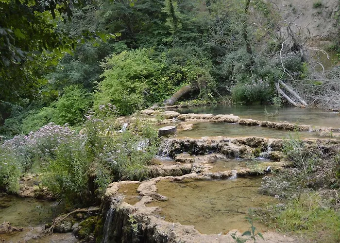 El Salto Del Agua Autentico El Molino De La Cascada Orbaneja