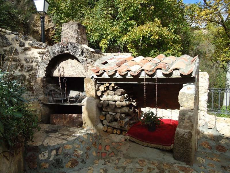 El Salto Del Agua Autentico El Molino De La Cascada Orbaneja Holiday home